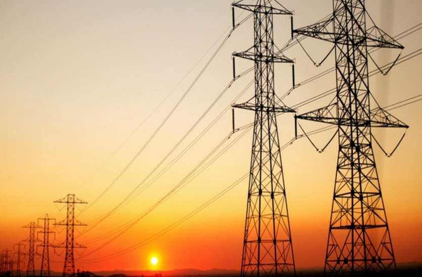 रतलाम : पहले बिल 100 से कम आता था, अब 400 आता है फिर मुख्यमंत्री जी ने 100 कर दिए, ममता जी खुश है ?