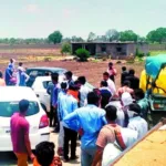 देवास : आक्रोशित किसानों ने किया हाईवे पर चक्का जाम