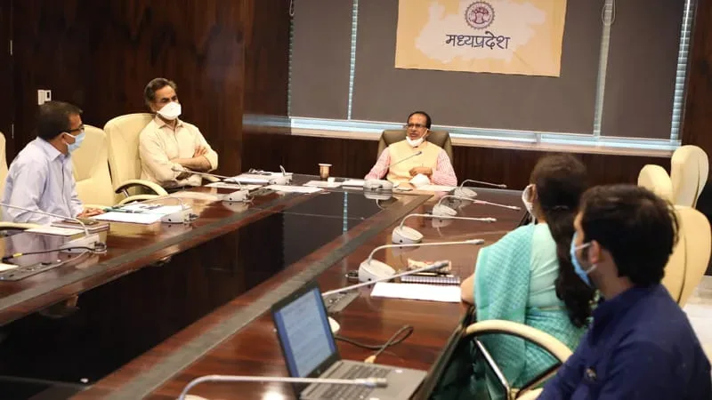 मध्यप्रदेश : कॉलेज छात्रों को नहीं देना होगी अब परीक्षा, मुख्यमंत्री का बड़ा फैसला