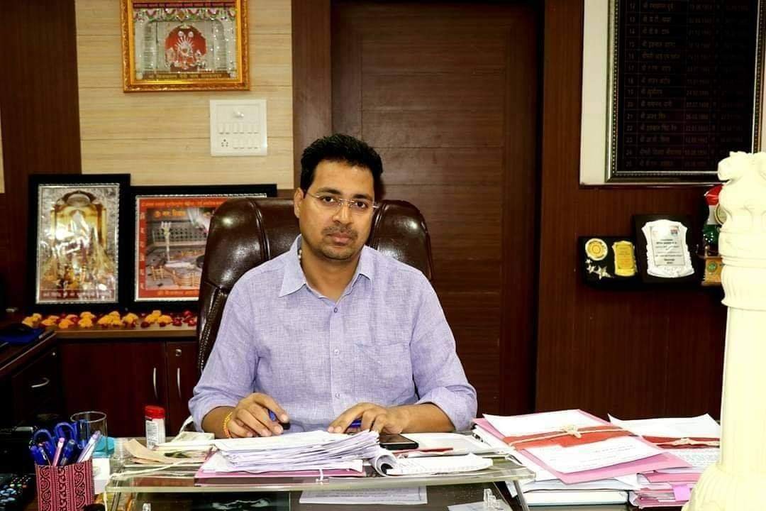 सीहोर : सार्वजनिक स्थलों पर नहीं होगा धार्मिक कार्य, त्यौहारों का आयोजन