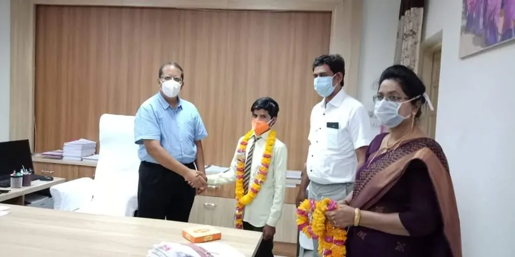 झाबुआ : सांसद गुमान सिंह डामोर की मौजूदगी में आयोजित हुआ विद्यार्थी प्रतिभा सम्मान समारोह