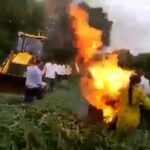 देवास : सतवास में अतिक्रमण हटाने का विरोध करते हुए महिला ने खुद को आग लगा ली