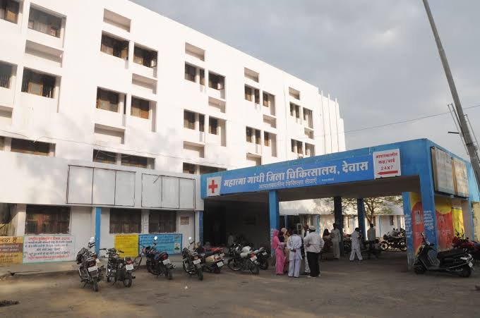 देवास : जिले में कोरोना मरीजों का आंकड़ा शतक पार, आज कोरोना की आयी 18 पॉजिटिव रिपोर्ट