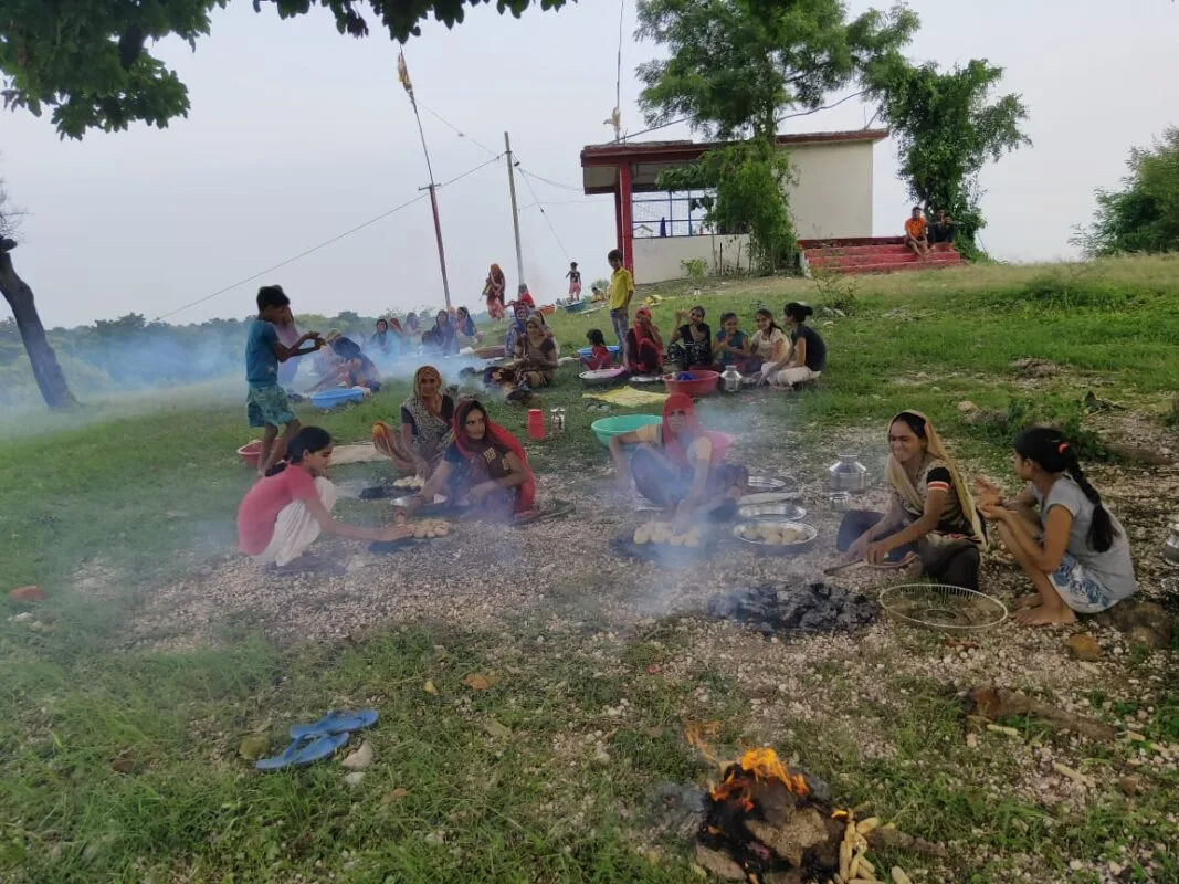 झाबुआ : इंद्र देव को प्रसन्न करने के लिये ग्रामीण अंचल की महिलाओं ने मनाई उज्जैयनी