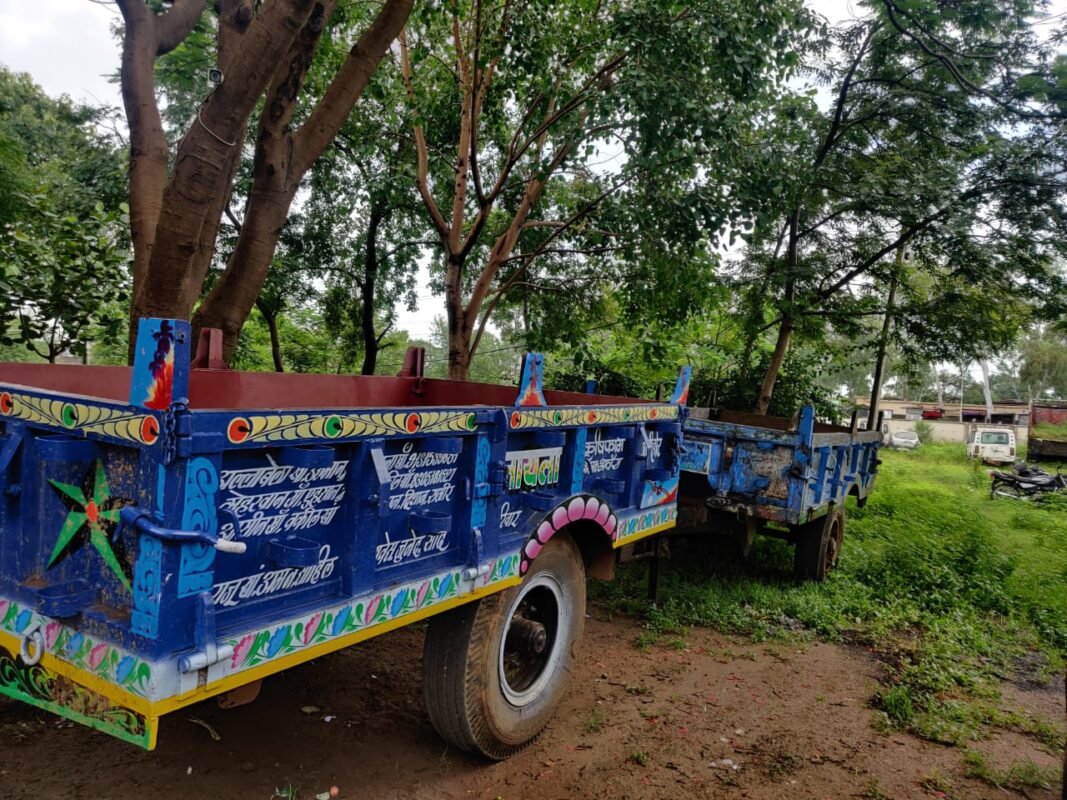 सीहोर : चोर गिरोह के आठ आरोपी गिरफ्तार, 03 ट्राली, 01 ट्रेक्टर, 01 मोटर सायकल जप्त