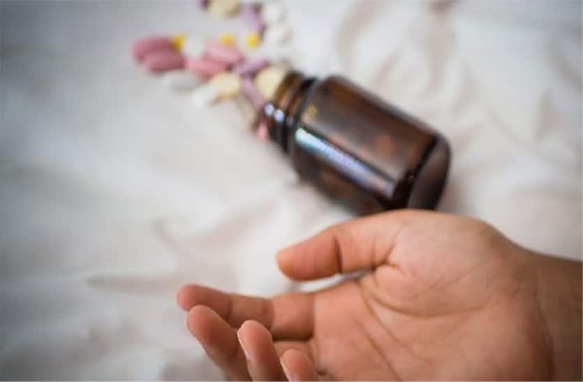 देवास : नगर परिषद के कर्मचारी ने नगर परिषद कार्यालय में जहर खाया, कन्नौद थाना क्षेत्र का मामला