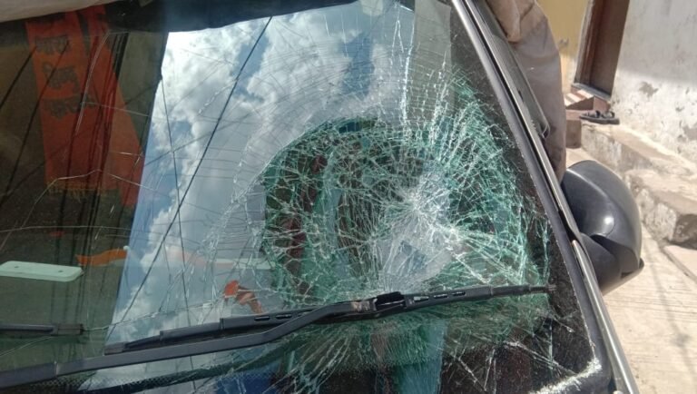 उज्जैन : अखिल भारतीय हिन्दू महासभा के प्रदेश कार्यकारी अध्यक्ष के घर हमला, जान से मारने की धमकी दी गयी