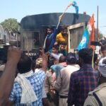 कटनी : एन एस यू आई ने किया जिला अस्पताल के बाहर सिटी स्कैन को लेकर प्रदर्शन