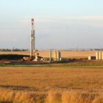 तेल के लिए अमेरिका की भूख : महंगे शौख मानव प्रजाति के लिये खतरा...