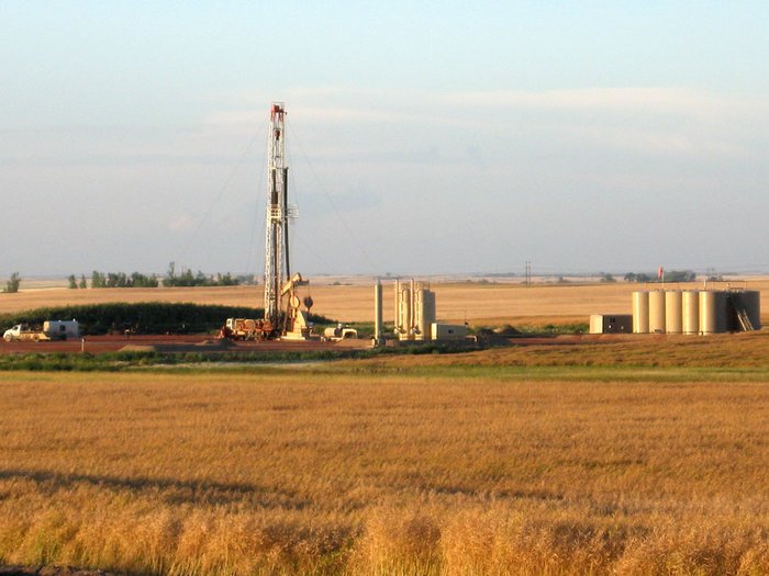 तेल के लिए अमेरिका की भूख : महंगे शौख मानव प्रजाति के लिये खतरा...