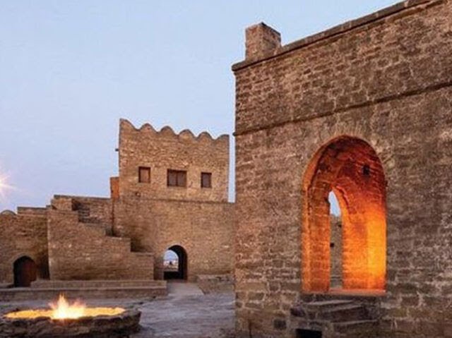 धर्म/आध्यात्म : अजरबैजान में ज्योति रूप में हैं आदिशक्ति माता का मंदिर…