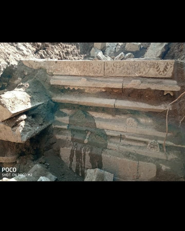 उज्जैन : सती माता मंदिर के पीछे खुदाई के दौरान प्राचीन दीवार मिली, मिल सकती है इतिहास की जानकारी