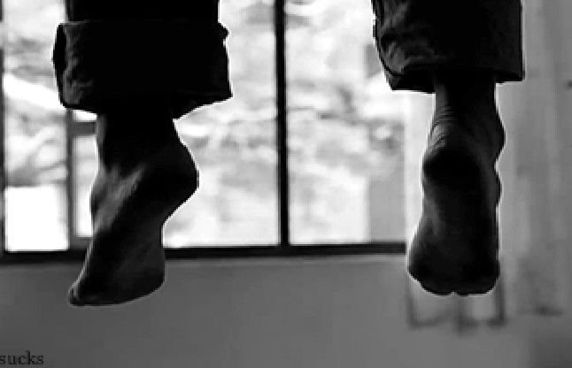उज्जैन : पति को फांसी पर लटका देखा तो पत्नी ने भी जहर खाकर दे दी जान