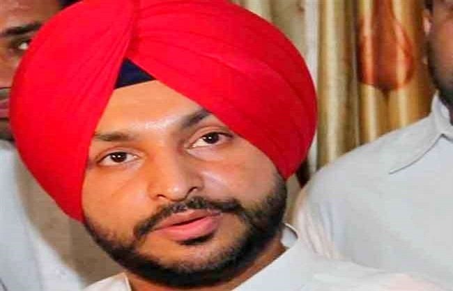 दिल्ली हिंसा के लिये योगेन्द्र यादव जिम्मेदार - कांग्रेस सांसद रवनीत बिट्टू