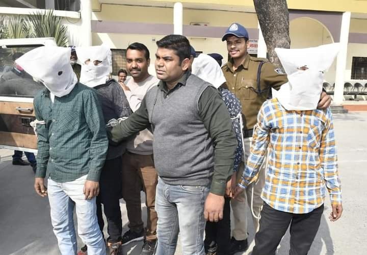 उज्जैन : डकैती की योजना बनाते 5 आरोपी गिरफ्तार, हथियार बरामद