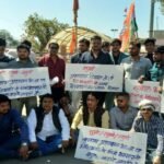 उज्जैन : शिवराज के दौरे से पहले युवक कांग्रेस ने बाबा महाकाल को ज्ञापन दिया