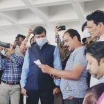 रतलाम : लव जिहाद के बढ़ते मामलों में पुलिस प्रशासन पर उठाये सवाल, दिया ज्ञापन