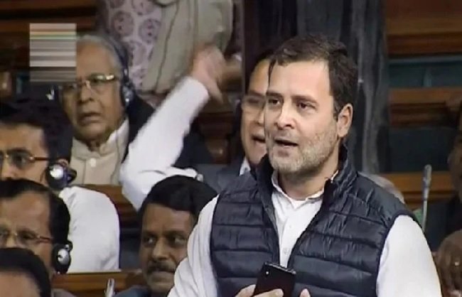 "हम दो हमारे दो" के हिसाब से चल रही है मोदी सरकार - राहुल गाँधी
