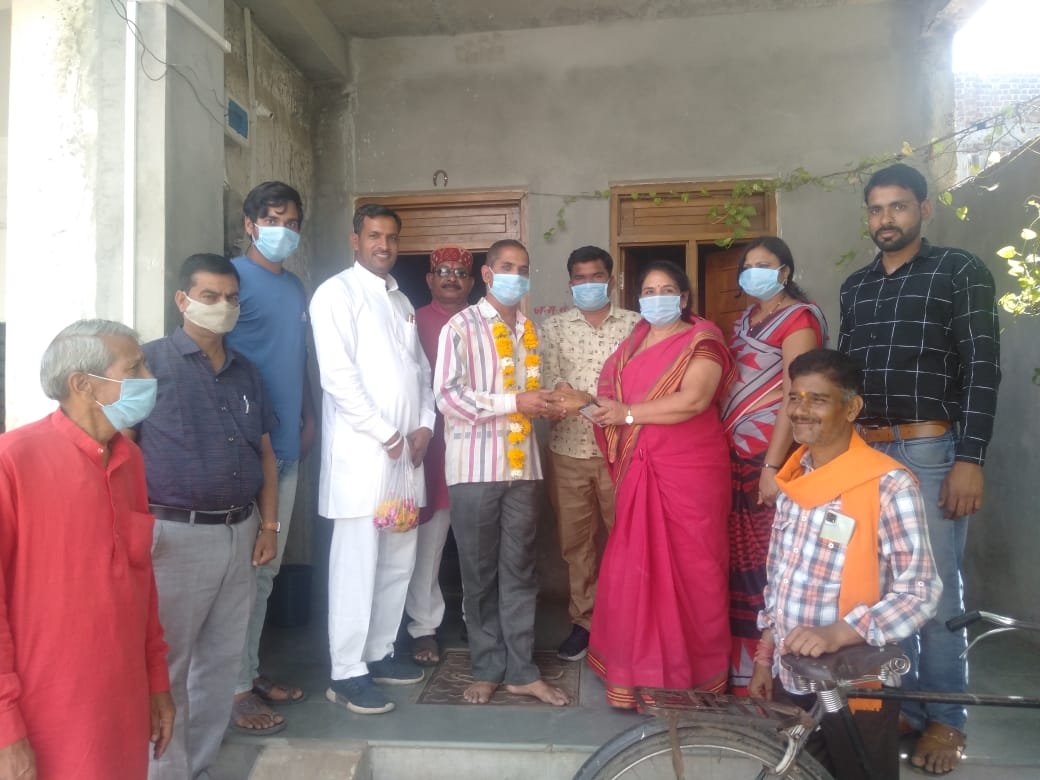 सैलाना : सैलाना पूर्व विधायक संगीता चारेल नें मनाया भाजपा सरकार का 1 वर्ष