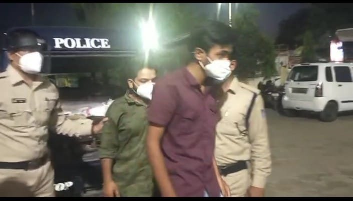 रतलाम : GMC की नर्स निकली खिलाड़ी!, भाई के साथ मिल कर बना रही थी नकली रेमडीसीवीर, दूसरे दिन पुलिस का बड़ा खुलासा