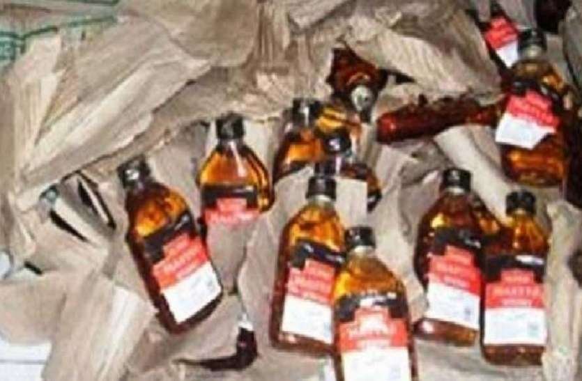 रतलाम : सैलाना के सरवन में नाकाबंदी कर पकड़ी 2 लाख से अधिक की अवैध शराब