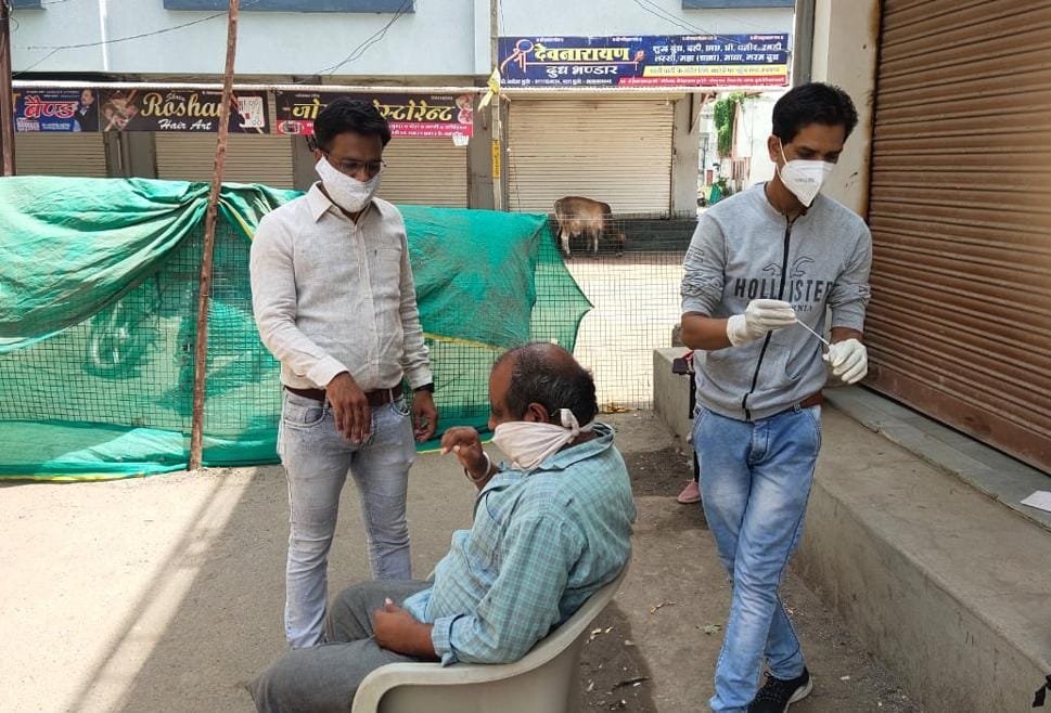 रतलाम : कंटेन्मेंट क्षेत्र में घुसा व्यक्ति, जाँच की तो निकला पॉज़िटिव