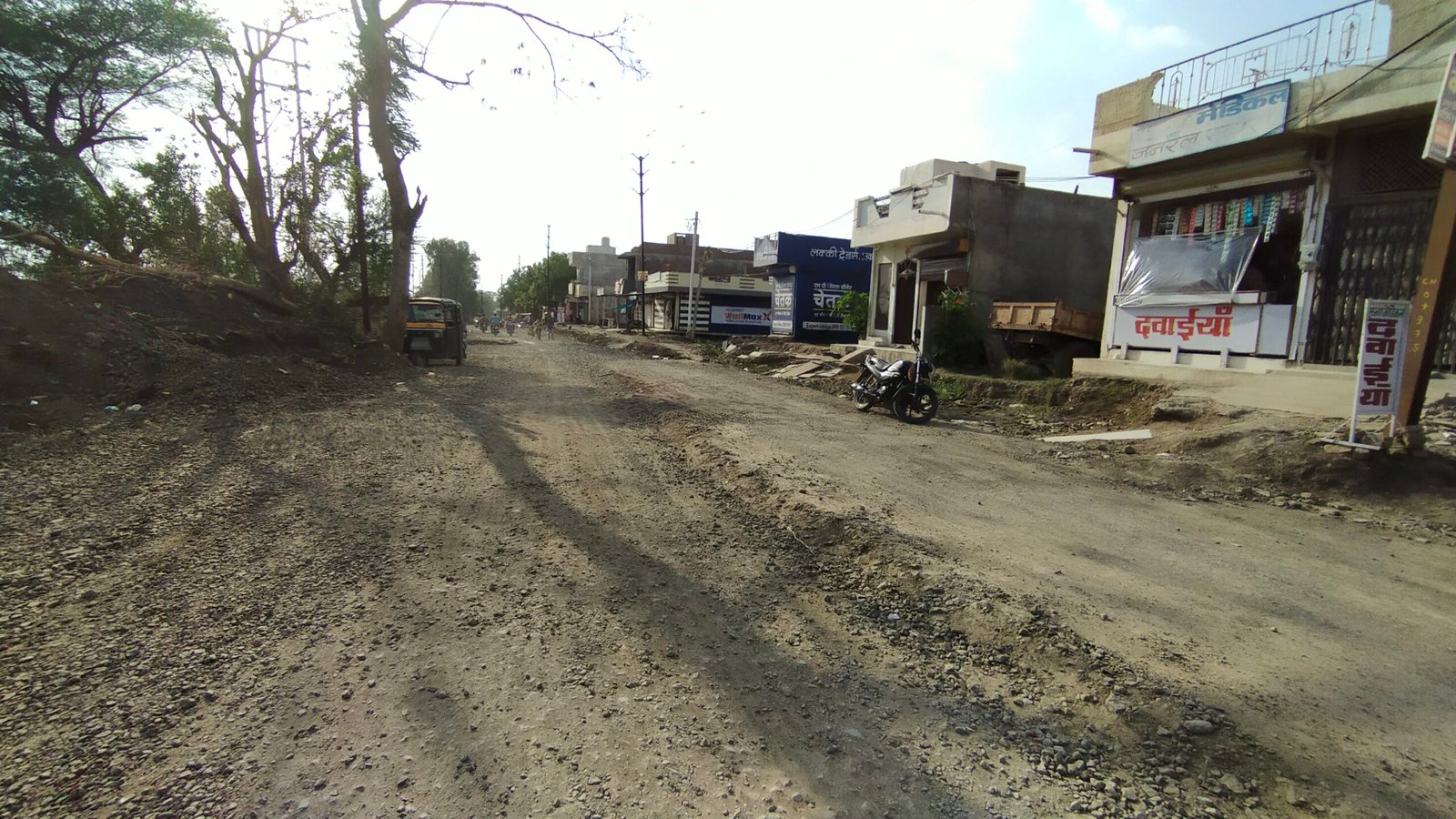 रतलाम : ऊँकाला रोड़ 3 साल से अटका अधर में, अधिकारियों व जनप्रतिनिधियों के आश्वासन भी नाकाम