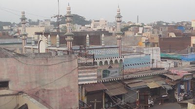 रतलाम : मुस्लिम युवक की दुकान पर हिन्दू दोस्तो के आने से नाराज़गी, चिंगीपुरा की घटना