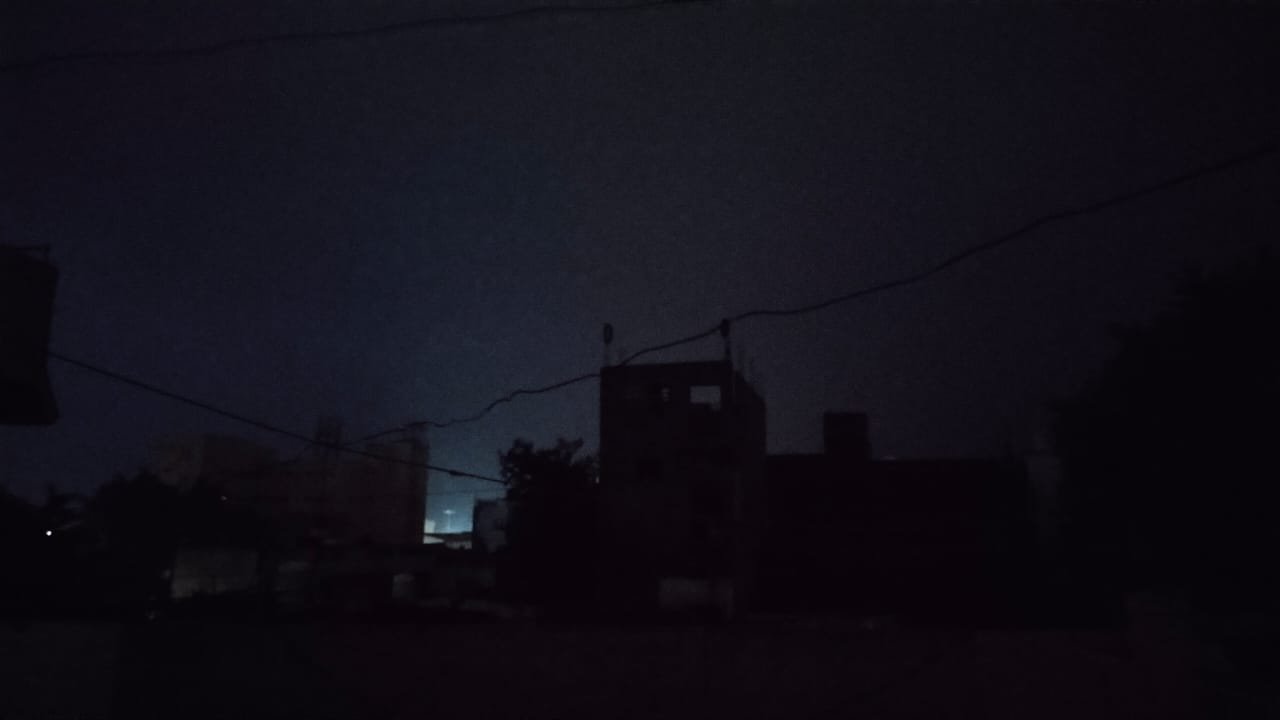 रतलाम : देर शाम बारिश ने दी राहत, बारिश होते ही बिजली गुल, नाले जाम, लापरवाही चरम पर