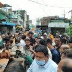 रतलाम : पानी से भरे गढ्ढे में गिरी मासूम बाल-बाल बची, निगम की बड़ी लापरवाही आई सामने