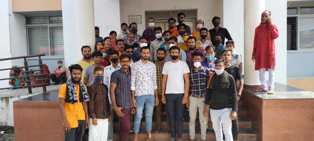 रतलाम : नमो ग्रुप एवं शिवसेना हिंदुस्तान ने आगामी त्योहारों को लेकर कलेक्टर के नाम ज्ञापन दिया