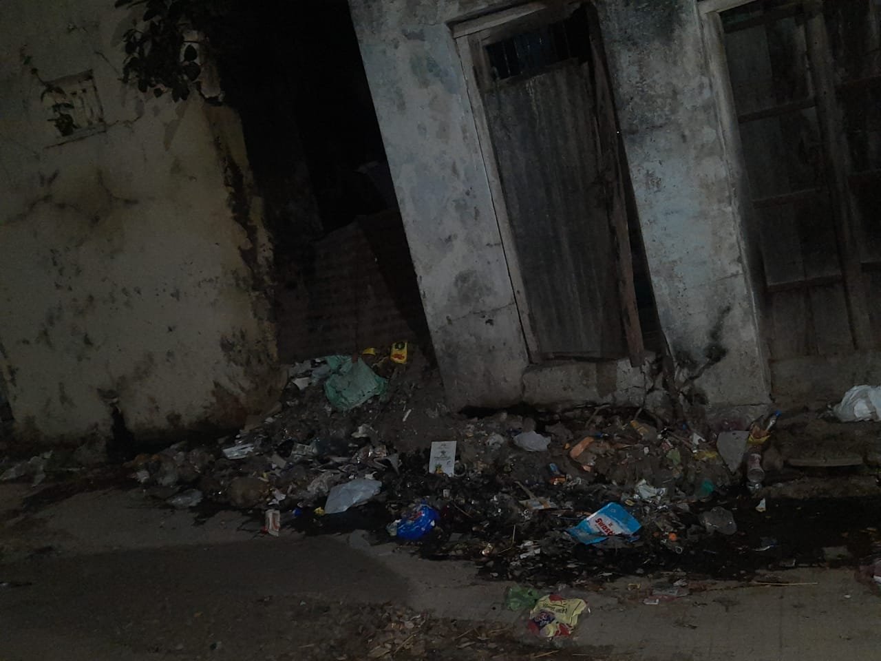 रतलाम : गंदगी में दीवाली : रतलाम की गलियाँ तरसी सफाई देखने को, जनता में आक्रोश