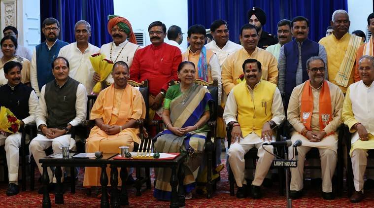 UP Cabinet : बीजेपी आलाकमान कई हारे दिग्गजों को परिषद में भेजने की तैयारी में