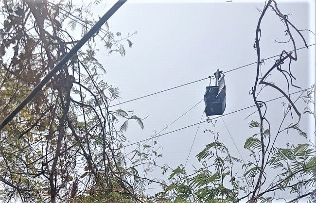 देवघर रोप-वे हादसा : तीसरे दिन सात पर्यटकों को एयरफोर्स ने सुरक्षित निकाला