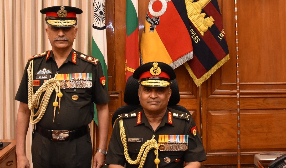 देश : नए सेना अध्यक्ष के रूप में जनरल मनोज पाण्डे ने कार्यभार संभाला