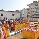 रतलाम : वैदिक मंत्रोच्चार के साथ विश्व कल्याण की मंगलकामना कर स्थापित की धर्मध्वजा