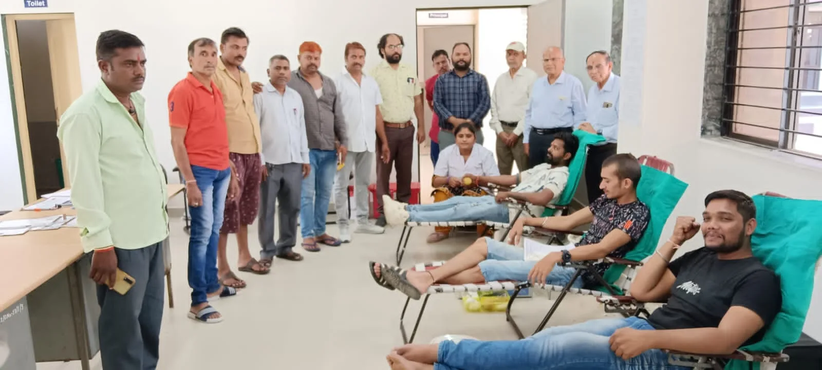 दाहोद : भारतीय रेडक्रॉस सोसायटी द्वारा मॉडल स्कूल मीराखेड़ी में रक्तदान शिविर का आयोजन किया गया