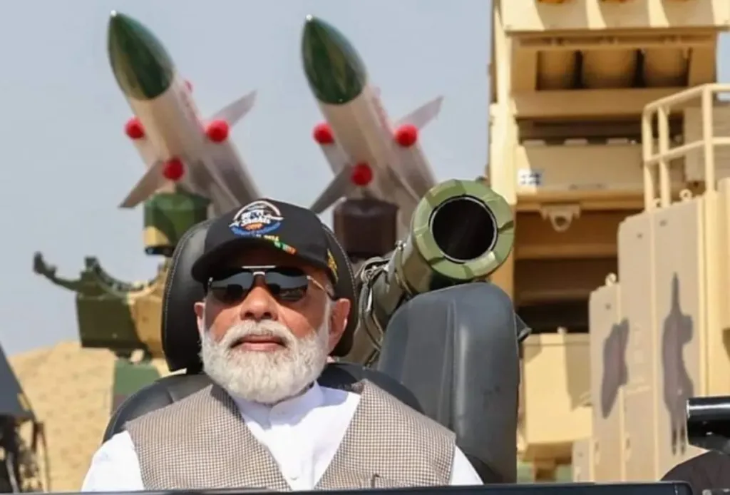 हमारी तोपों, टैंकों, लड़ाकू जहाजों की ये गर्जना ही तो देश की ताकत है - PM मोदी