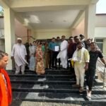 सैलाना पैलेस लाज में चल रहे अनैतिक कार्यो को लेकर सैलाना वासियों ने कलेक्टर और एस.पी को दिया ज्ञापन